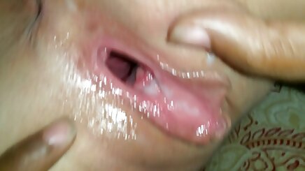 Một cái gì đó cho ngày phim set hoac hinh cuối tuần, thưa ông.