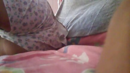 Bà xnxx hoạt hình già
