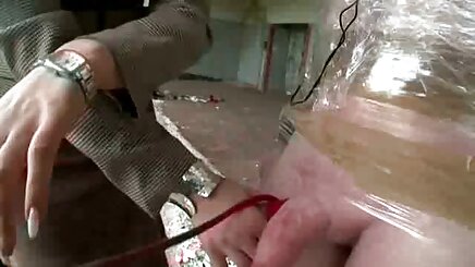 Cô gái đức xem tôi và bình luận (trong phim sex hoat hinh hien tai tiếng đức)