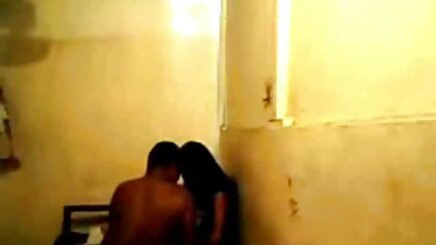 Nữ Hoàng thích thú với hai trẻ phimsexhoathinh Hơn 69avs.com